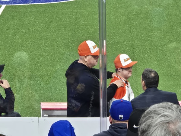 Photo credit: Graeme Perrow Chris and Brett Swenson